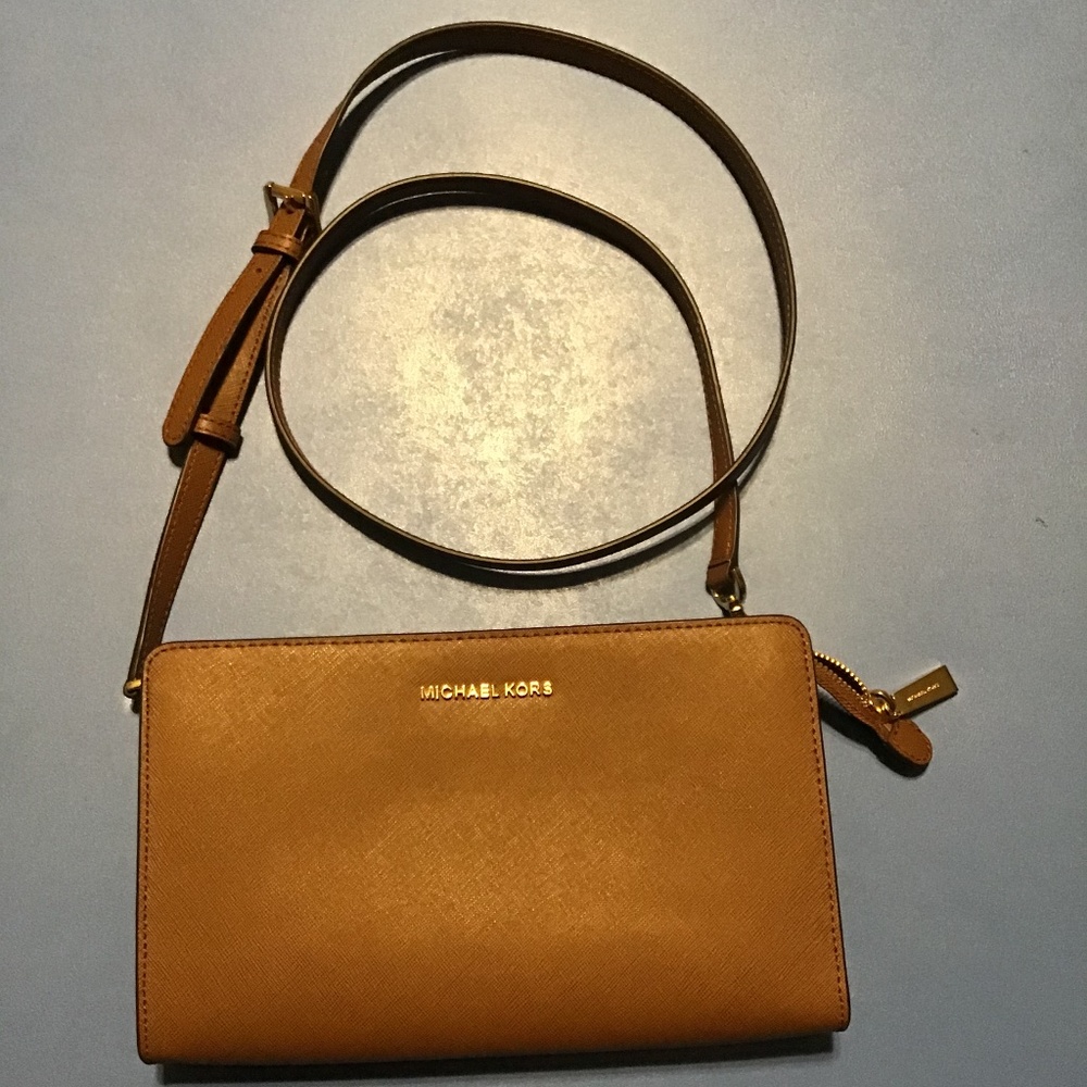 Michael Kors Crossbody Purse - Picture 1 of 5